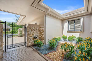 1810 Gulfstream Way, West Palm Beach, FL 33411 - MLS#R11133837