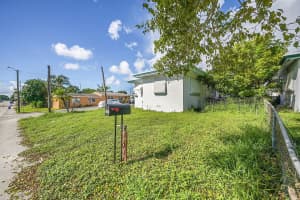 721 N A Street, Lake Worth Beach, FL 33460 - MLS#R11133845