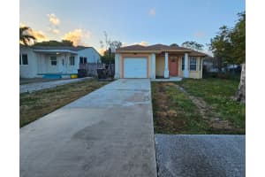 2109 Dock Street, West Palm Beach, FL 33401 - MLS#R11133850