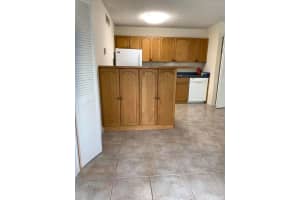 643 Executive Center Drive Q-102, West Palm Beach, FL 33401 - MLS#R11133889