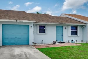 5692 SW Stonington Way SW 5692, Lake Worth, FL 33463 - MLS#R11133892