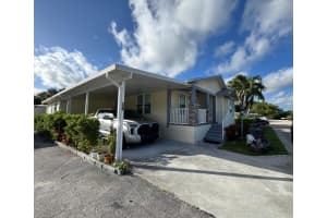 1451 Michelle Dr N Lot 34, West Palm Beach, FL 33401 - MLS#R11133902