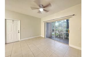 671 Cypress Lake Boulevard E, Deerfield Beach, FL 33064 - MLS#R11133960