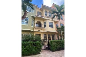 2456 San Pietro Circle, Palm Beach Gardens