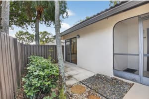 10126 Mangrove Drive, Boynton Beach, FL 33437 - MLS#R11133993