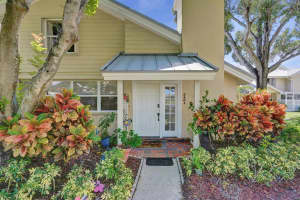 2401 Amherst Court, Boynton Beach