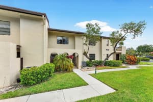 8566 Casa Del Lago 47 F, Boca Raton, FL 33433 - MLS#R11134079