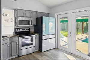 2230 SE Dill Lane SE, Port Saint Lucie, FL 34952 - MLS#R11134155