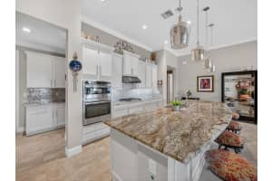 10102 SW Cypress Wood Court, Port Saint Lucie, FL 34987 - MLS#R11134179