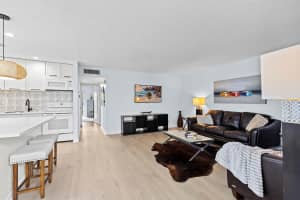 74 Normandy B, Delray Beach, FL 33484 - MLS#R11134249