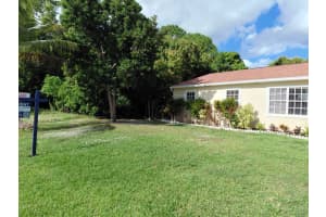 2431 Robin Circle, Port Saint Lucie, FL 34952 - MLS#R11134252