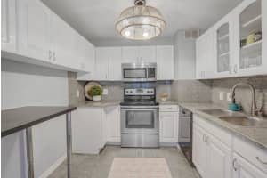 5600 N Flagler Drive 907, West Palm Beach, FL 33407 - MLS#R11134260
