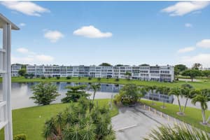 425 Grantham B, Deerfield Beach, FL 33442 Sold 12/02/25