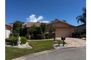5723 Lakeview Mews Circle Boynton Beach, FL 33437 - Off Market