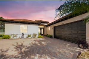 11357 SW Hillcrest Circle, Port Saint Lucie, FL 34987 - MLS#R11134327