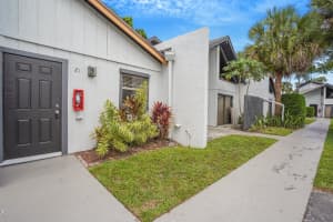 100 Sparrow Drive 21, Royal Palm Beach, FL 33411 - MLS#R11134393