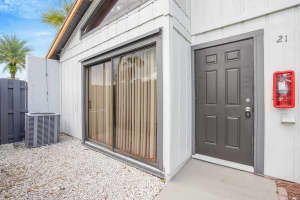 100 Sparrow Drive 21, Royal Palm Beach, FL 33411 - MLS#R11134393