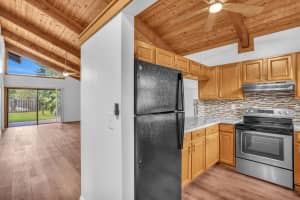 100 Sparrow Drive 21, Royal Palm Beach, FL 33411 - MLS#R11134393