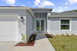 6013 Bamboo Drive, Fort Pierce, FL 34982 - MLS#R11134399
