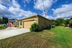 4042 SW Jaqust Street, Port Saint Lucie, FL 34953 - MLS#R11134400