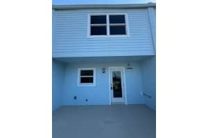 1002 Shorewinds Drive, Fort Pierce, FL 34949 - MLS#R11134468