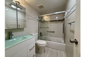 26 Golfs Edge A, West Palm Beach, FL 33417 - MLS#R11134540