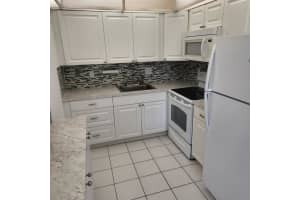 106 Coventry E 106, West Palm Beach, FL 33417 - MLS#R11134580
