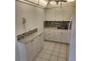106 Coventry E 106, West Palm Beach, FL 33417 - MLS#R11134580
