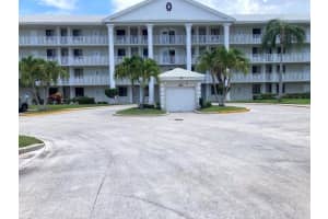 2401 Village Boulevard, West Palm Beach, FL 33409 - MLS#R11134598