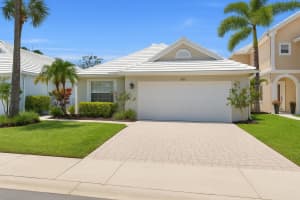 30 Selby Lane, Palm Beach Gardens, FL 33418 Sold 12/04/25