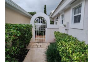 906 Dickens Place, West Palm Beach, FL 33411 - MLS#R11134635