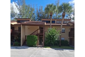 1303 Lakeview Drive E, Royal Palm Beach, FL 33411 - MLS#R11134727