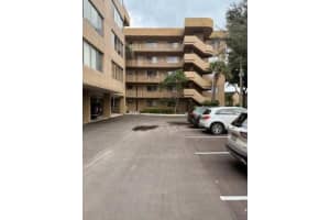 8030 Hampton Boulevard 414, North Lauderdale