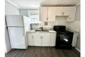 1000 W Lakewood Road 7, West Palm Beach