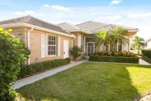 344 Nw Bentley Circle, Port Saint Lucie