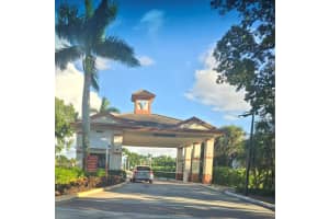 4266 Deste Court 303, Lake Worth
