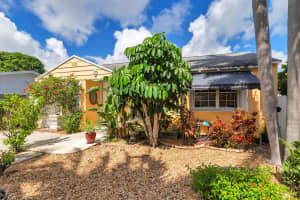 341 Nottingham Boulevard, West Palm Beach, FL 33405 - MLS#R11134859