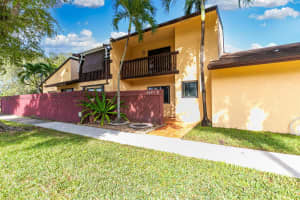 6691 Sw 137th Court 11b, Miami 6691 Sw 137th Court 11b, Miami