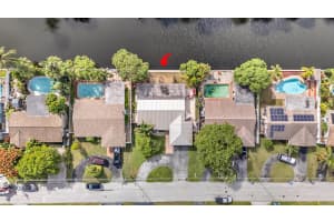 2000 NW 38th Street, Oakland Park, FL 33305 - MLS#R11134885