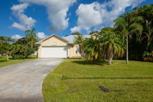 731 Se Browning Avenue, Port Saint Lucie