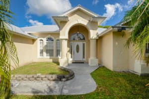 731 SE Browning Avenue, Port Saint Lucie, FL 34983 Sold 12/17/25