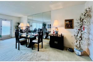 79 Kent E, West Palm Beach, FL 33417 - MLS#R11134991