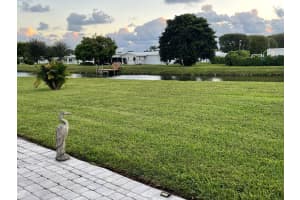 100 Leisure Lake Circle, Boynton Beach, FL 33426 - MLS#R11134999