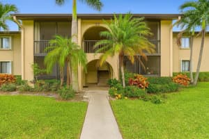 510 Shady Pine Way A1, Greenacres, FL 33415 Sold 02/17/26