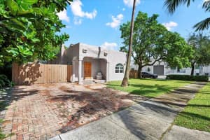 511 Upland Road, West Palm Beach, FL 33401 Sold 12/17/25