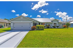 6831 NW Hogate Circle, Port Saint Lucie, FL 34983 - MLS#R11135068