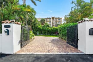 1 S 18th Avenue S, Lake Worth Beach, FL 33460 - MLS#R11135079