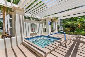 600 Dixie Highway, West Palm Beach, FL 33401 - MLS#R11135097