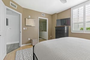 600 S Dixie Highway 641, West Palm Beach, FL 33401 - MLS#R11135109