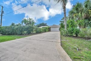 1170 SW Edinburgh Drive, Port Saint Lucie, FL 34953 - MLS#R11135111